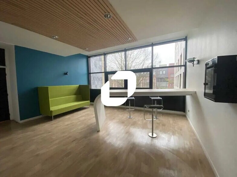Office in Gennevilliers to rent - Interior Photo - Image 3 of 10
