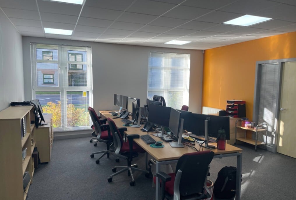 7 Pisys House Grandholm Crescent, Aberdeen, ABE AB22 8AA - Unit 3 -  - Interior Photo - Image 1 of 3