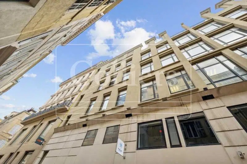 Office in Marseille to rent Building Photo- Image 1 of 3