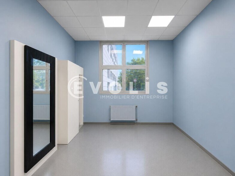 Light Industrial in Villiers-sur-Marne to rent - Interior Photo - Image 3 of 5
