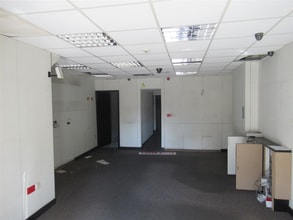 143 Kingston Rd, London to rent Interior Photo- Image 1 of 2