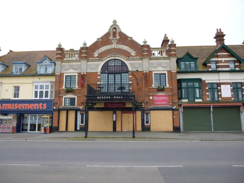 Warren Rd, Minehead for sale - Primary Photo - Image 1 of 1