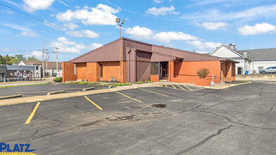 603 N State St, Girard, OH for rent Building Photo- Image 1 of 10