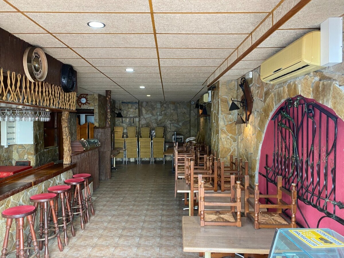Lloret de Mar, GER 17310 -  -  - Interior Photo - Image 2 of 8