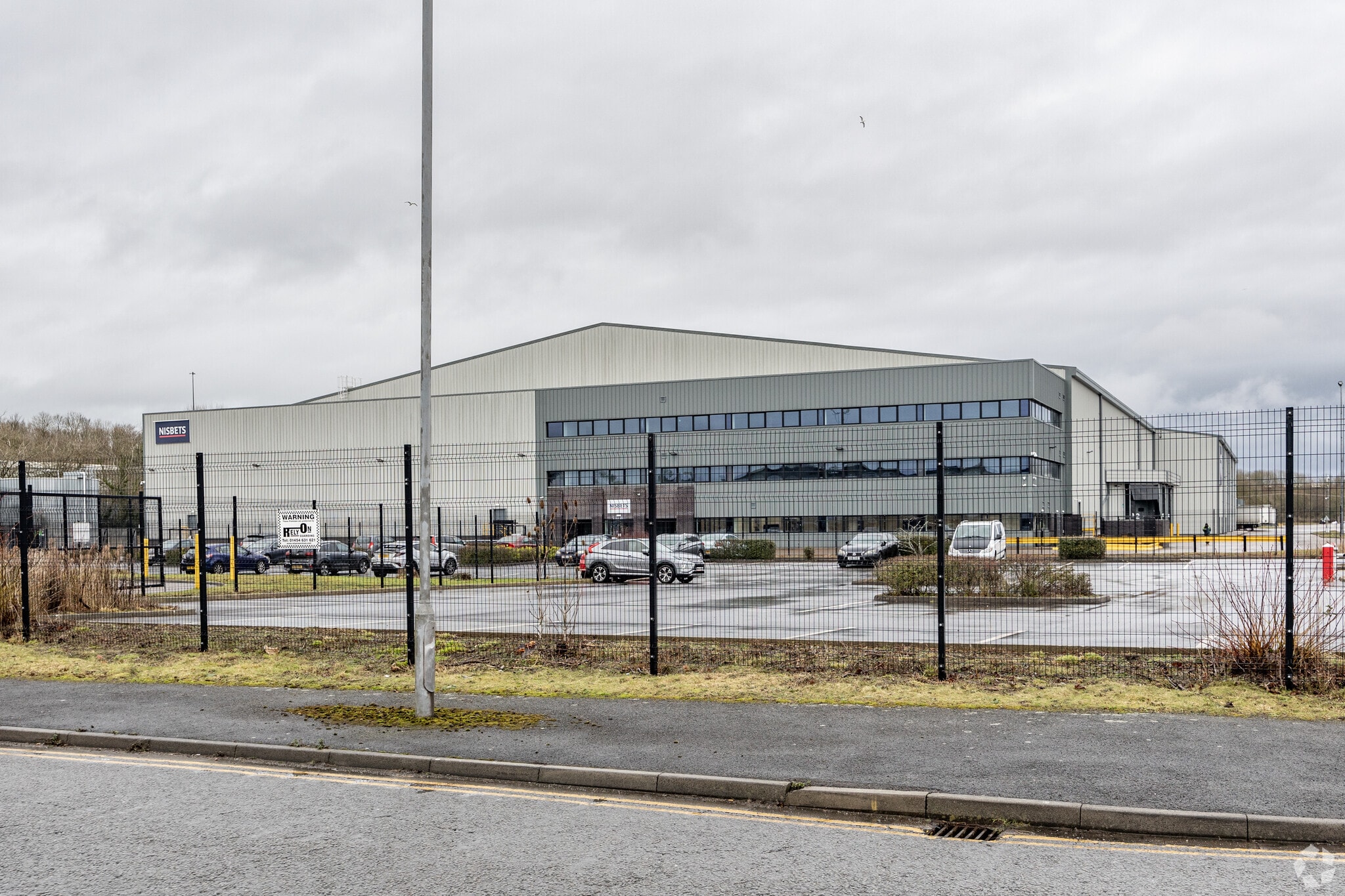 Fenham Hall Dr, Chepstow to rent Primary Photo- Image 1 of 10