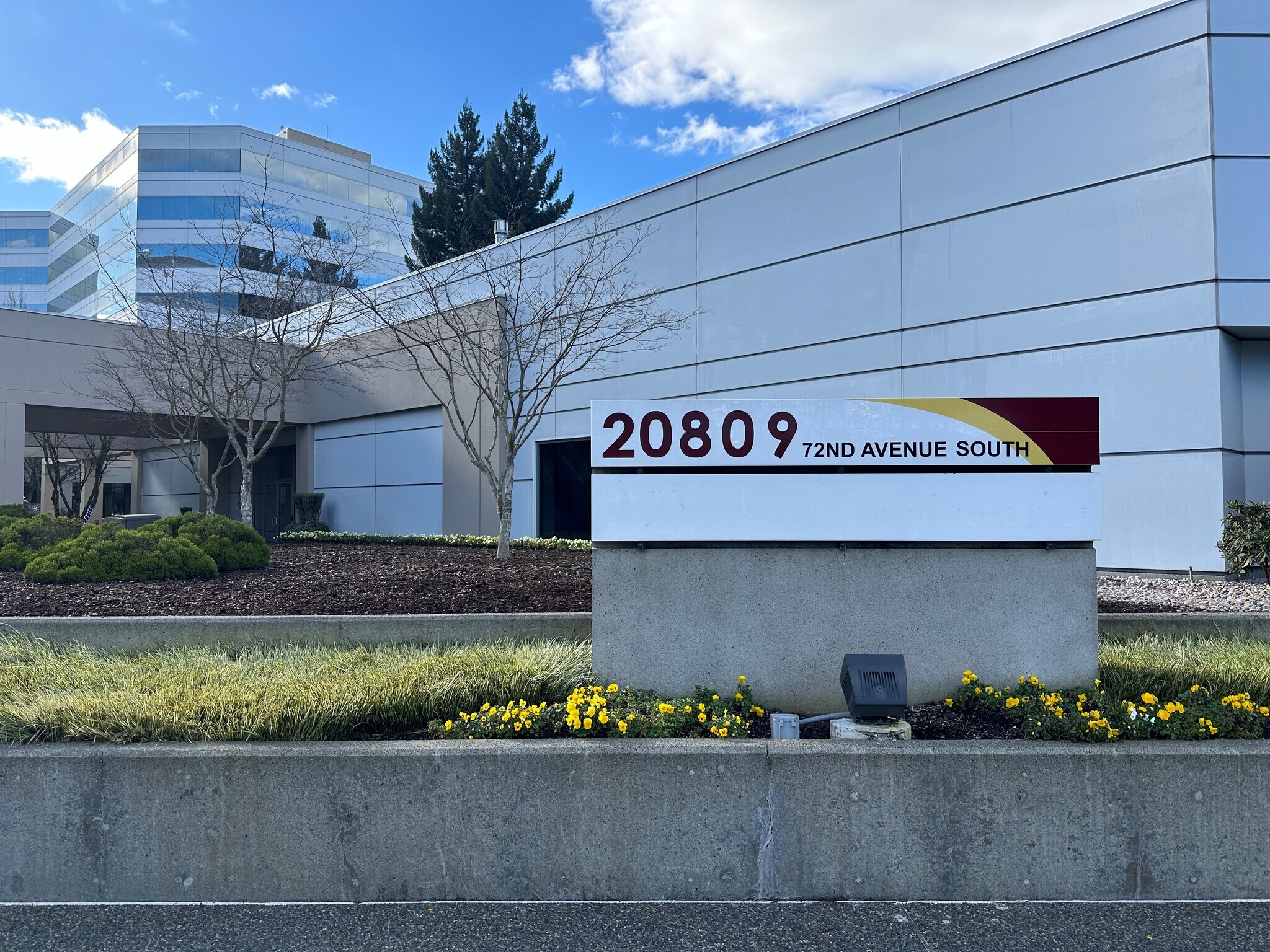 6811 S 204th St, Kent, WA to rent Building Photo- Image 1 of 3