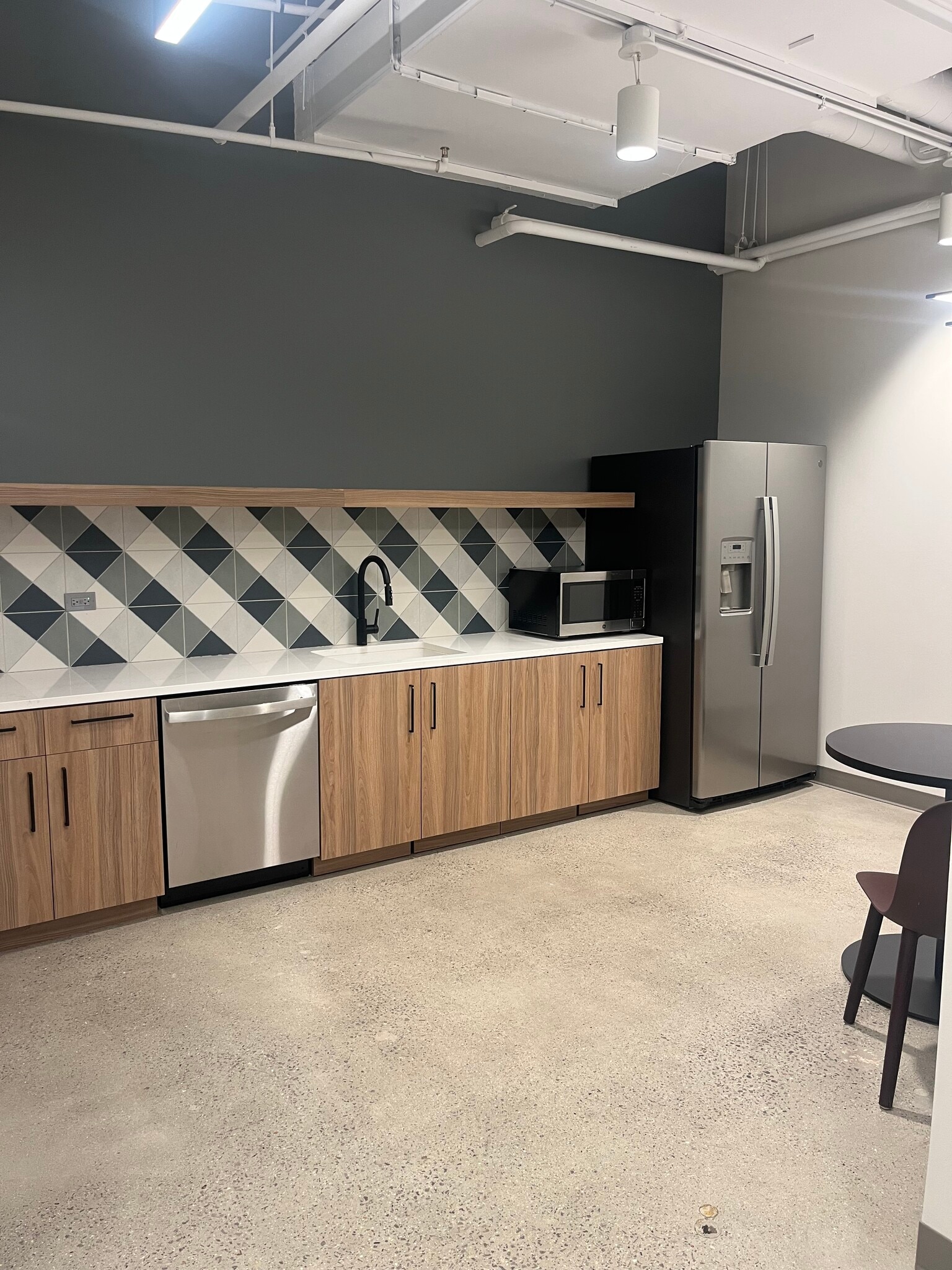 190 S La Salle St, Chicago, IL to rent Building Photo- Image 1 of 3