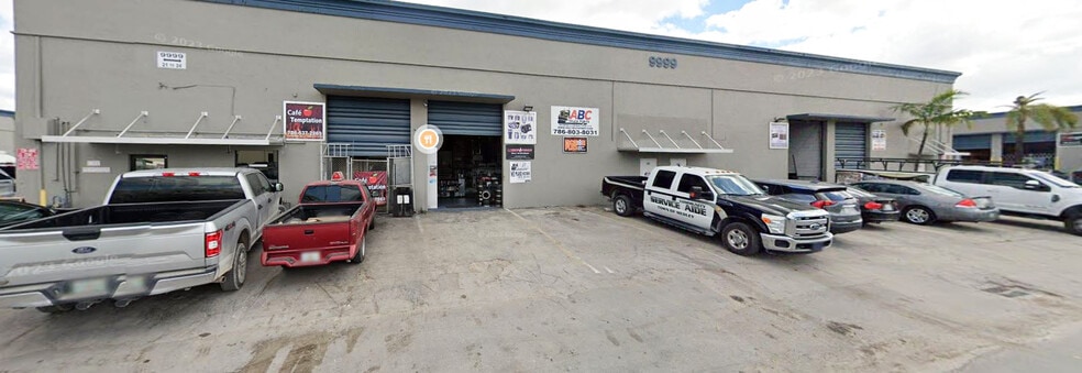 10049 NW 89th Ave, Medley, FL to rent - Building Photo - Image 3 of 4