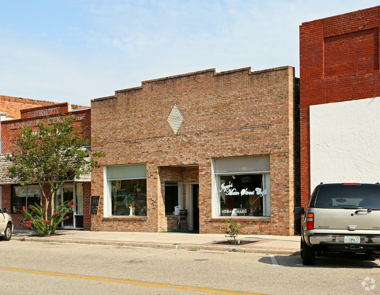 110 E Main St, Perry, FL for sale - Building Photo - Image 3 of 3