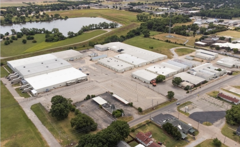 1515 N A St, Wellington, KS to rent - Primary Photo - Image 1 of 2