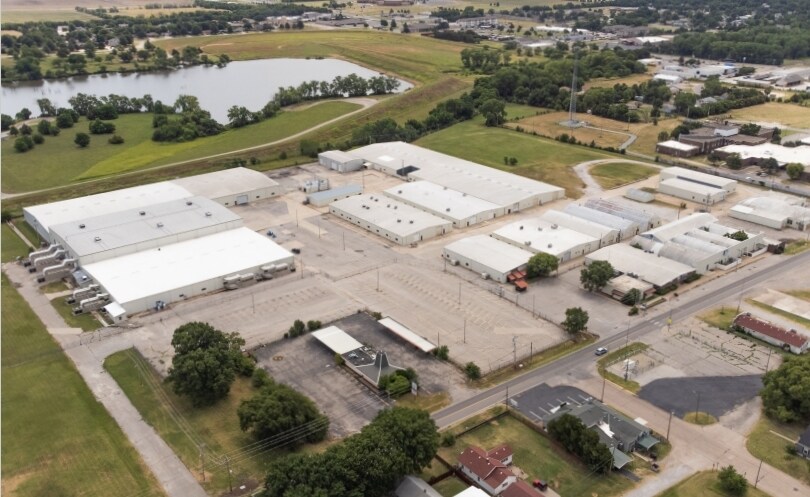 1515 N A St, Wellington, KS to rent Primary Photo- Image 1 of 3