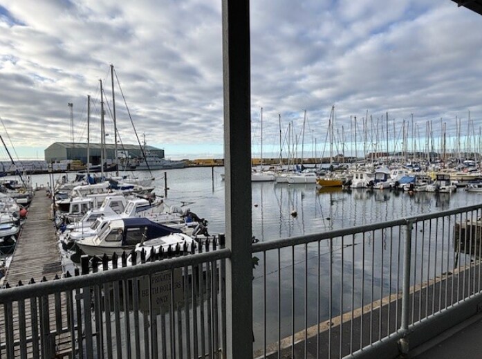 275-281 Albion St, Southwick to rent - Building Photo - Image 1 of 3