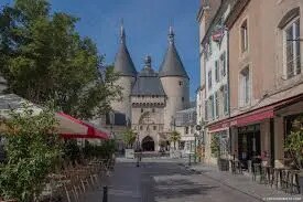 Retail in Nancy for sale Building Photo- Image 1 of 3