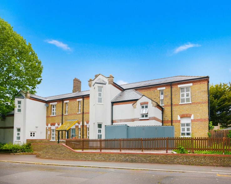 7 Langthorne Rd, London for sale - Building Photo - Image 1 of 10