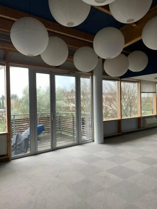 Office in Avignon to rent Interior Photo- Image 1 of 13