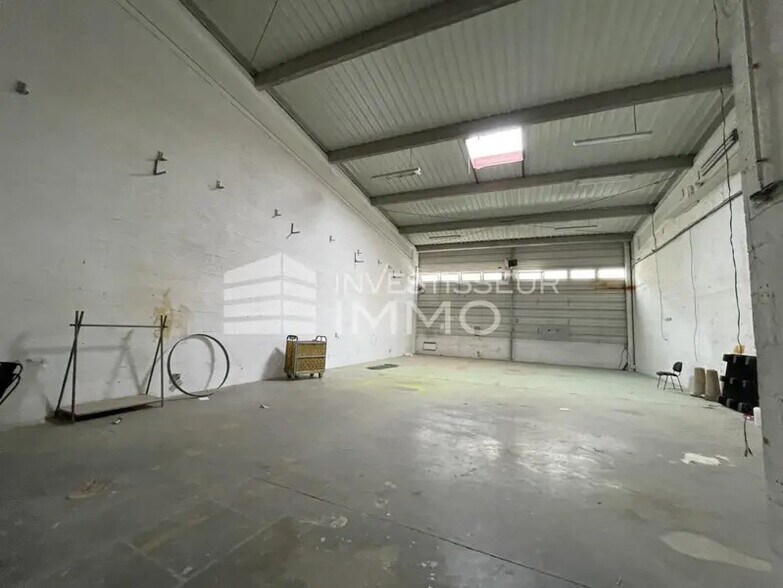 Light Industrial in Vitry-sur-Seine to rent - Interior Photo - Image 3 of 10