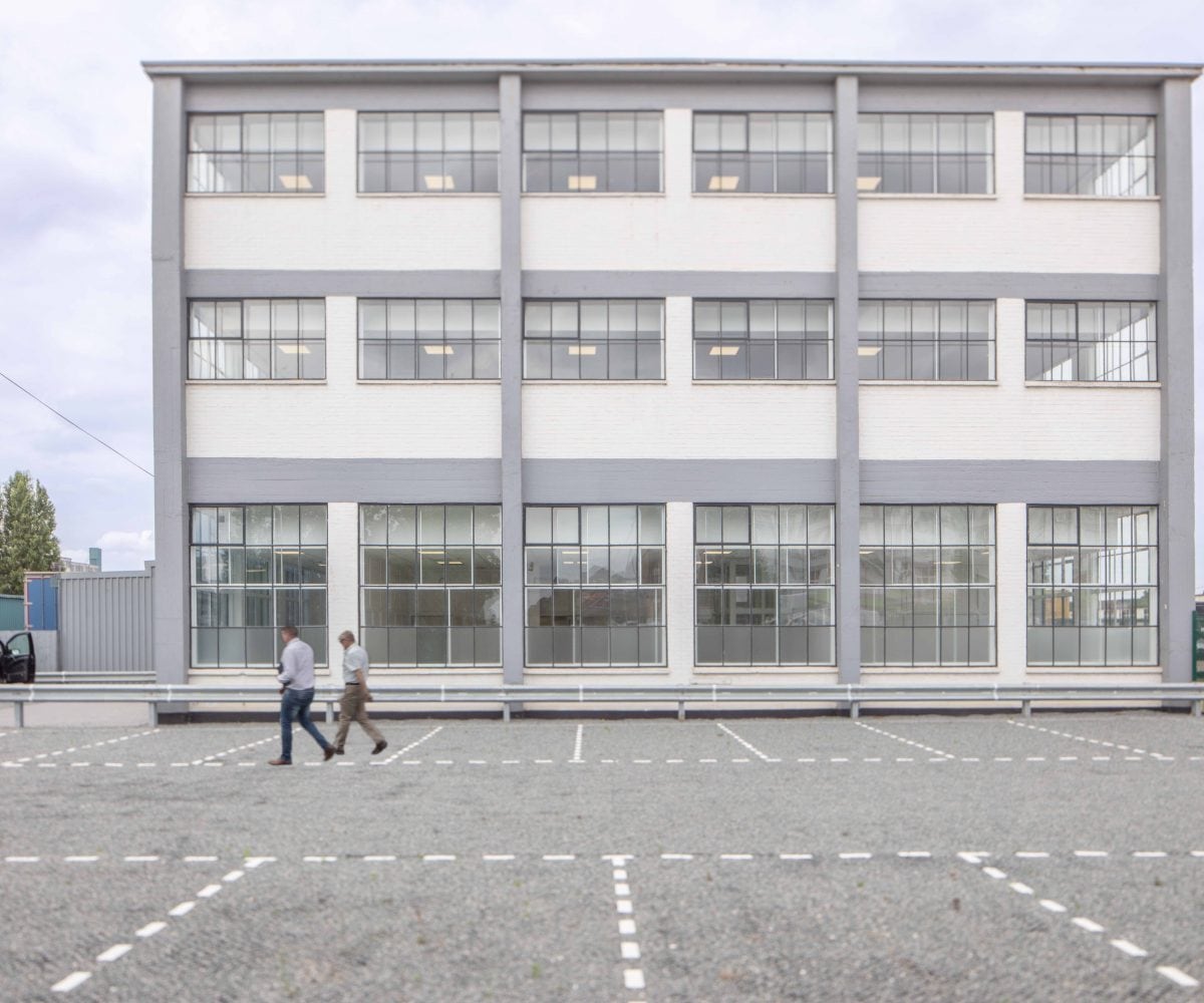 Princess Margaret Rd, Tilbury to rent Building Photo- Image 1 of 2