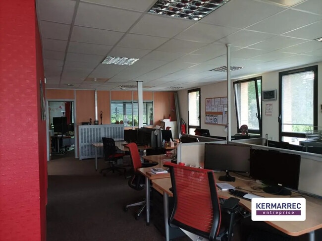 Location Bureaux 185 m²