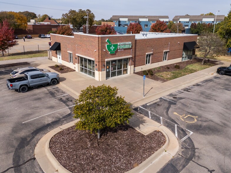 401-407 N Waco St, Wichita, KS for sale - Building Photo - Image 1 of 9