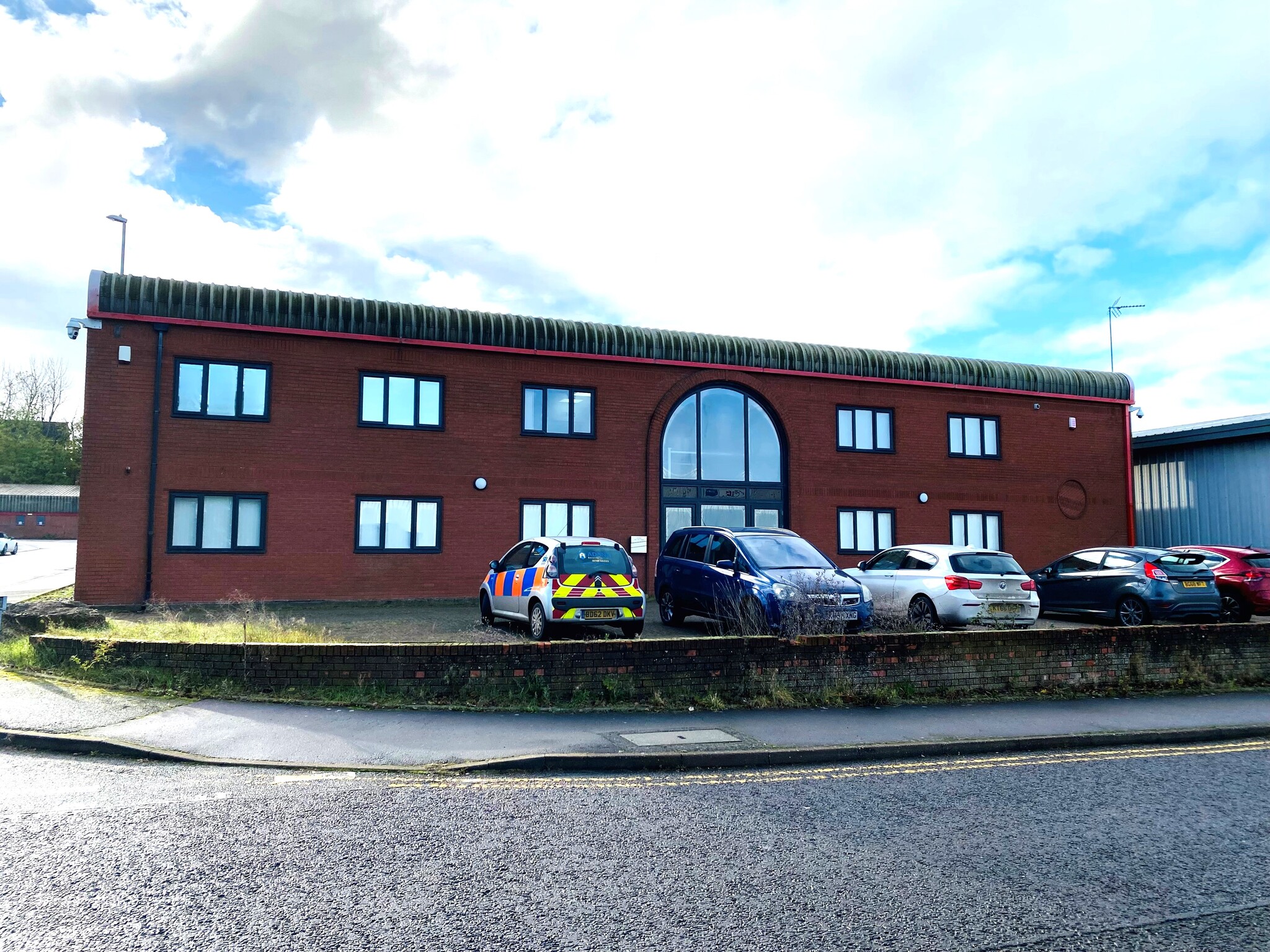Sopwith Way, Daventry to rent Primary Photo- Image 1 of 4