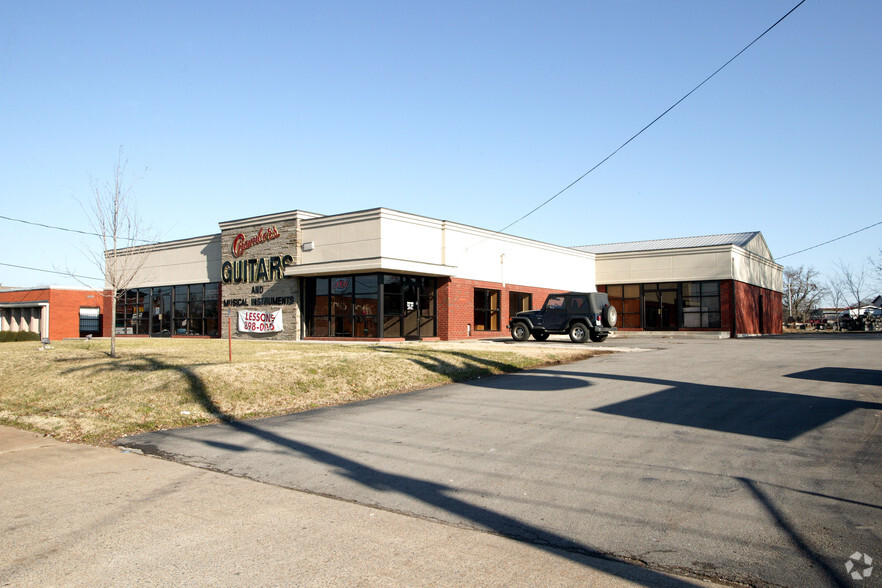 414 Memorial Blvd, Murfreesboro, TN for sale - Primary Photo - Image 1 of 1