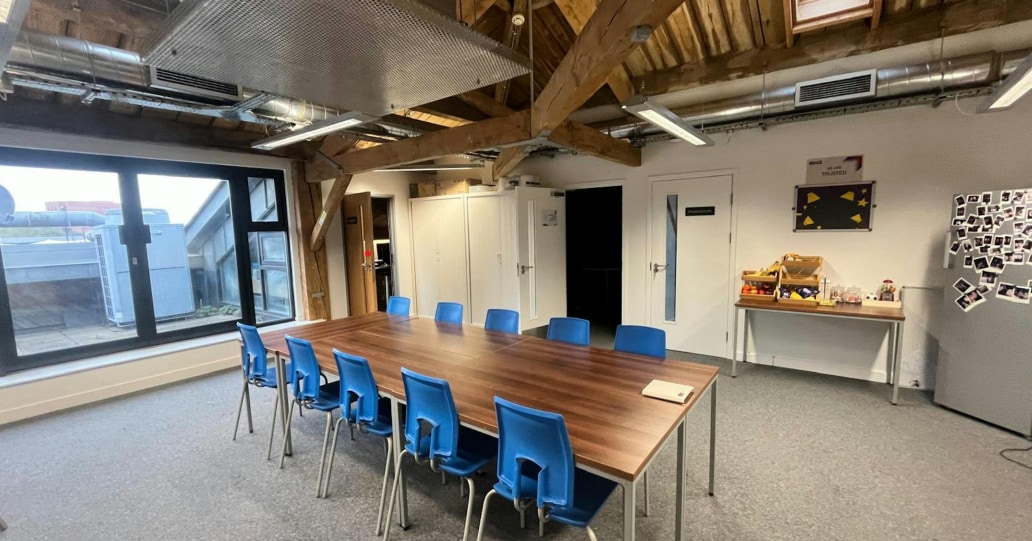1-4 Western Gtwy, London to rent Interior Photo- Image 1 of 5