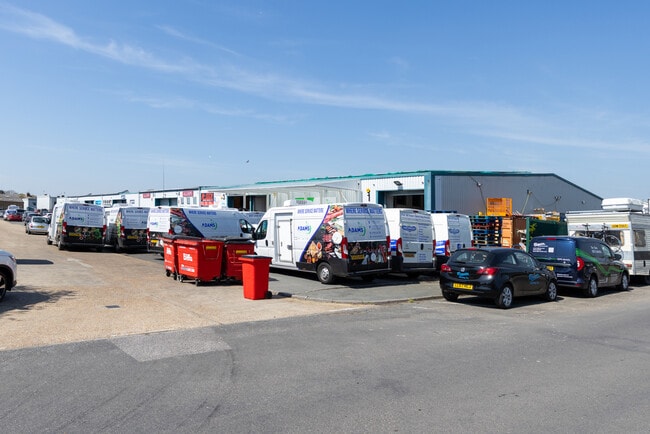 More details for Meadow Rd, Worthing - Light Industrial to Rent