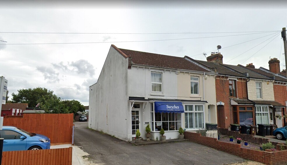 7 Wych Ln, Gosport PO13 0SU UK