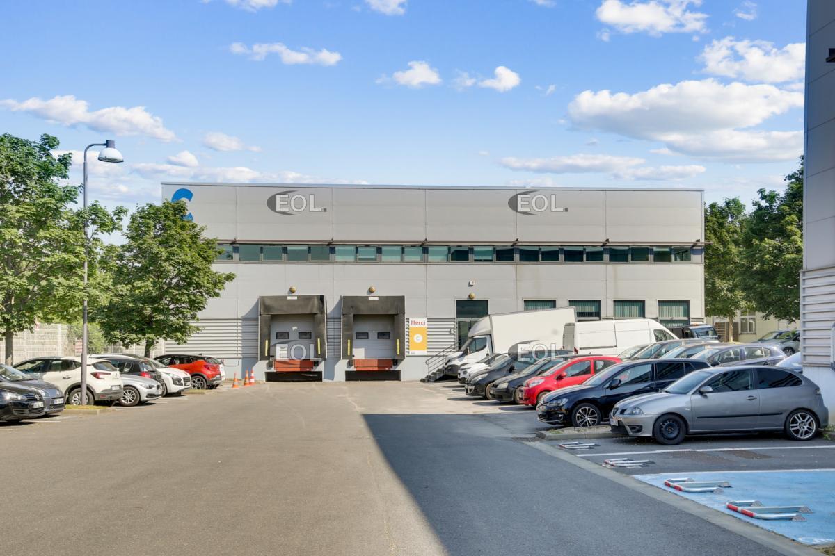 Industrial in Ivry-sur-Seine to rent Building Photo- Image 1 of 3