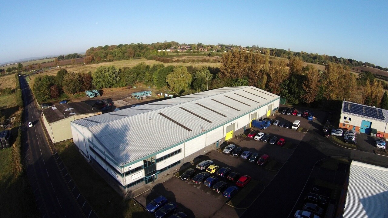 Drakes Dr, Long Crendon for sale Primary Photo- Image 1 of 1