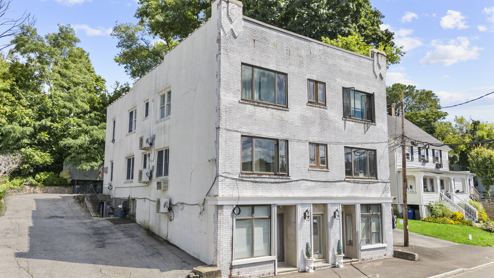 113 S Water St, Greenwich, CT for sale - Building Photo - Image 1 of 23