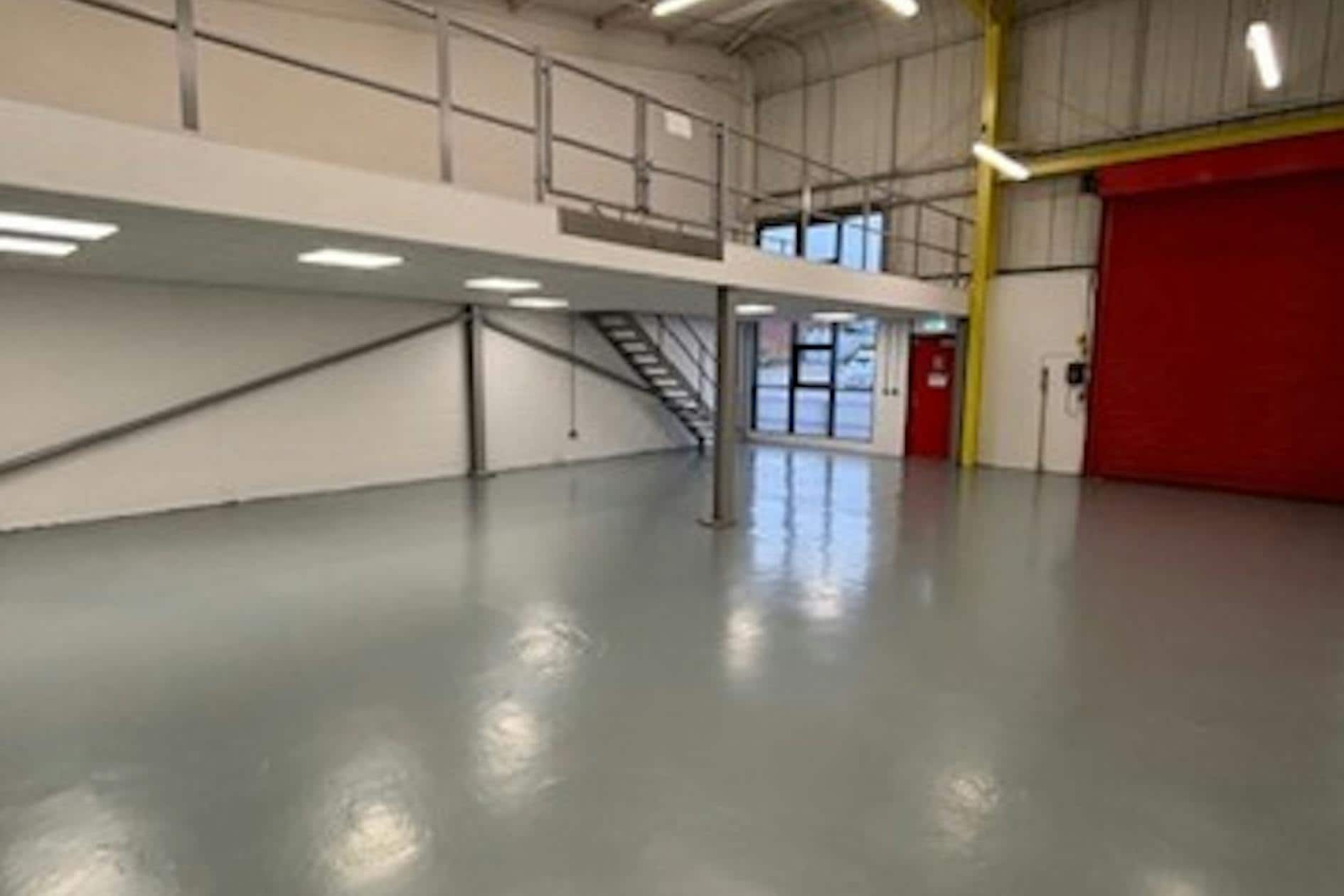 Roentgen Rd, Basingstoke to rent Interior Photo- Image 1 of 5