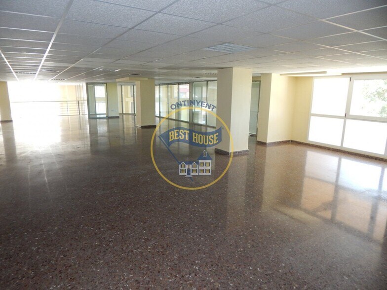 Retail in Ontinyent, Valencia to rent - Building Photo - Image 1 of 29