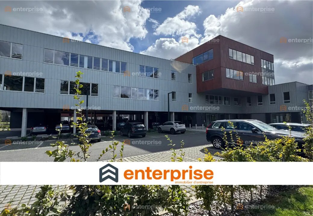 Office in Villeneuve-d'Ascq to rent Building Photo- Image 1 of 2