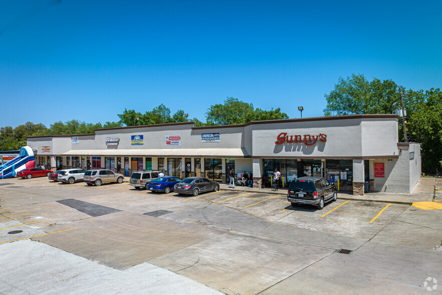 9051 S Dairy Ashford Rd, Houston, TX for sale - Primary Photo - Image 1 of 1