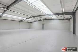 Dedworth Rd, Windsor to rent Interior Photo- Image 2 of 4