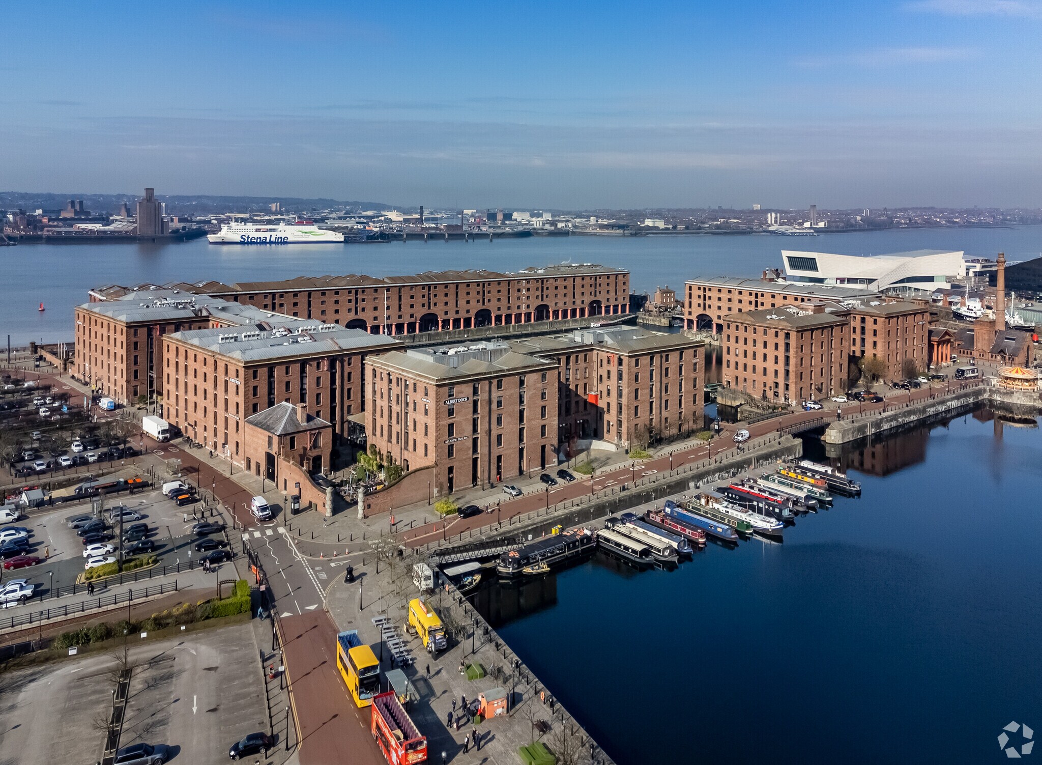 Albert Dock, Liverpool for sale Primary Photo- Image 1 of 1