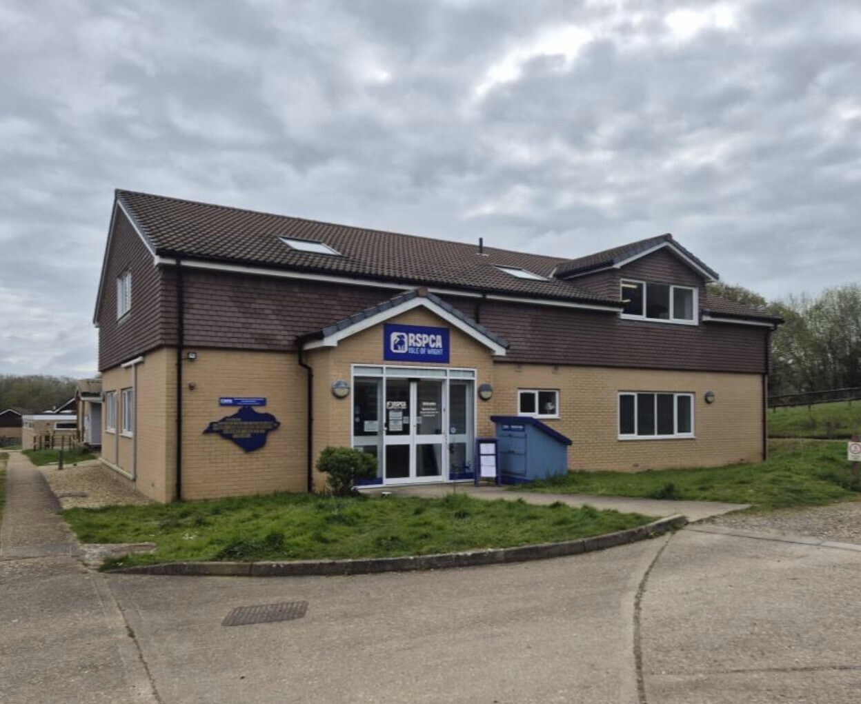 Merstone Ln, Rookley to rent Primary Photo- Image 1 of 2