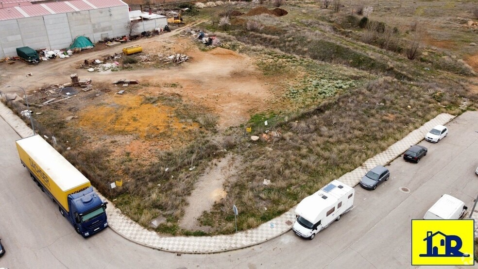 Land in Cuenca, Cuenca to rent - Building Photo - Image 2 of 3