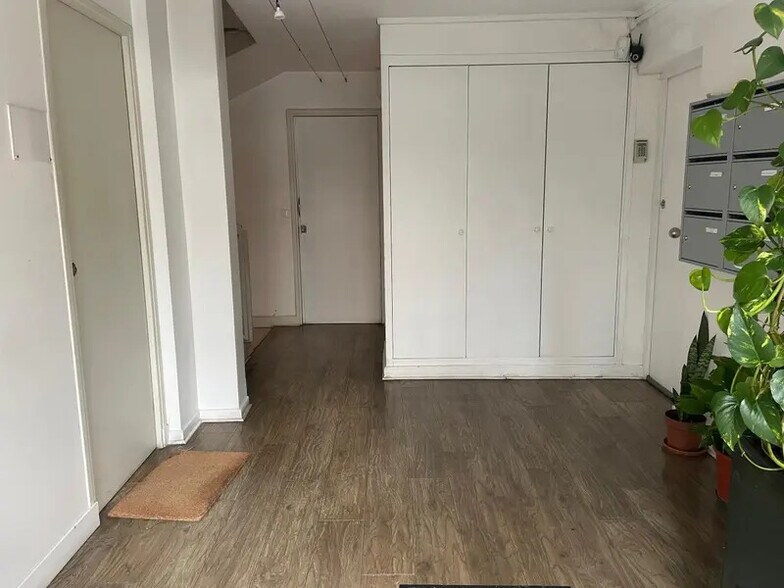62-64 Rue Jean Jaurès, Puteaux to rent - Building Photo - Image 2 of 12