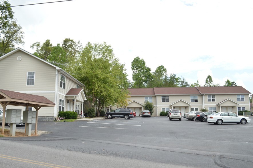 1705 Ogle Rd, Gatlinburg, TN for sale - Primary Photo - Image 1 of 1