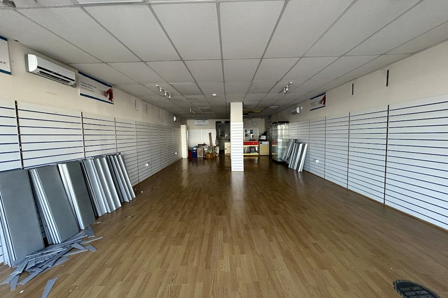 19-36 Longbridge Rd, Barking to rent - Interior Photo - Image 3 of 3