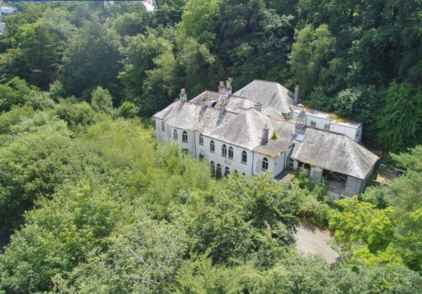 5 Polperro Rd, Looe for sale - Primary Photo - Image 1 of 1