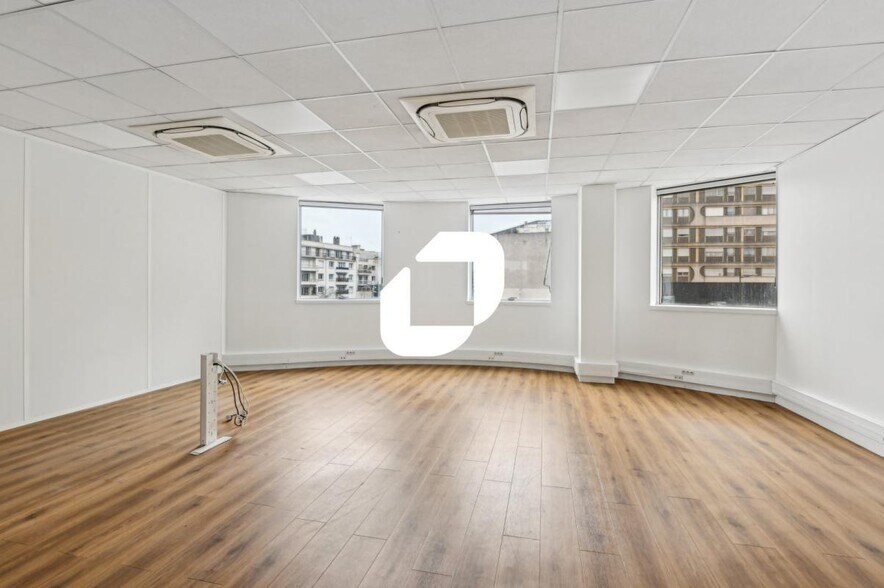 Office in Boulogne-Billancourt to rent - Interior Photo - Image 3 of 14