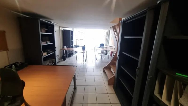 Build-to-Rent in Lyon for sale - Interior Photo - Image 3 of 11