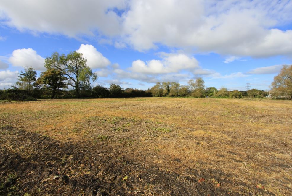 Gaunt's Earthcott Ln, Almondsbury for sale Primary Photo- Image 1 of 1