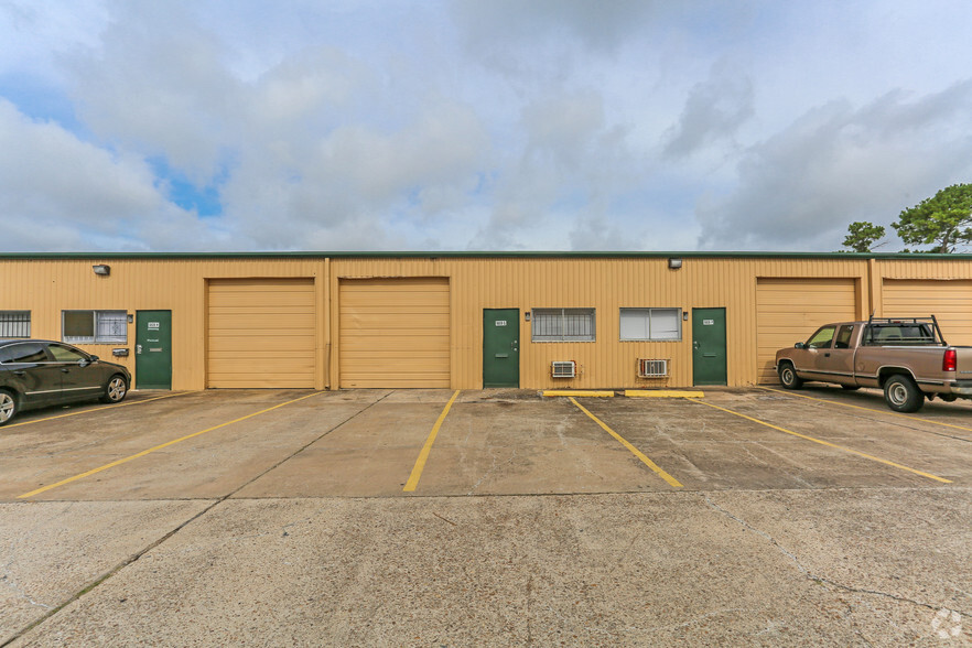 9801-9811 Harwin Dr, Houston, TX for sale - Building Photo - Image 1 of 1