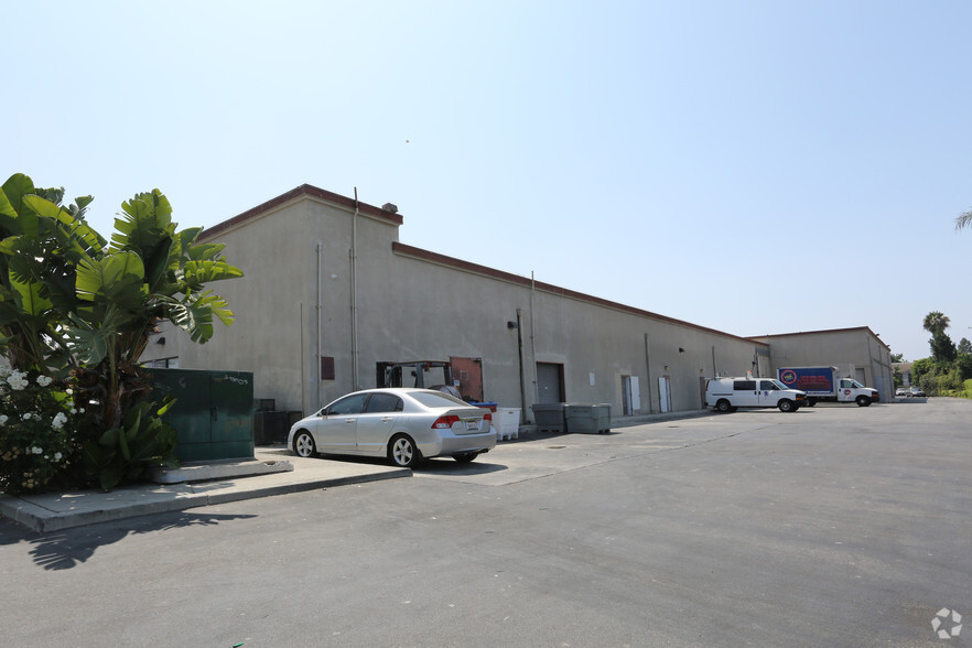 16275-16377 Harbor Blvd, Fountain Valley, CA for rent - Building Photo - Image 2 of 8