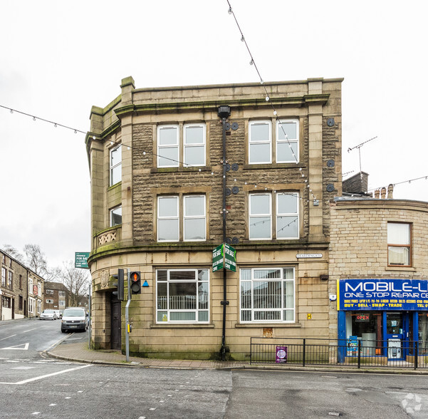 34-36 Deardengate, Haslingden for rent - Building Photo - Image 3 of 3