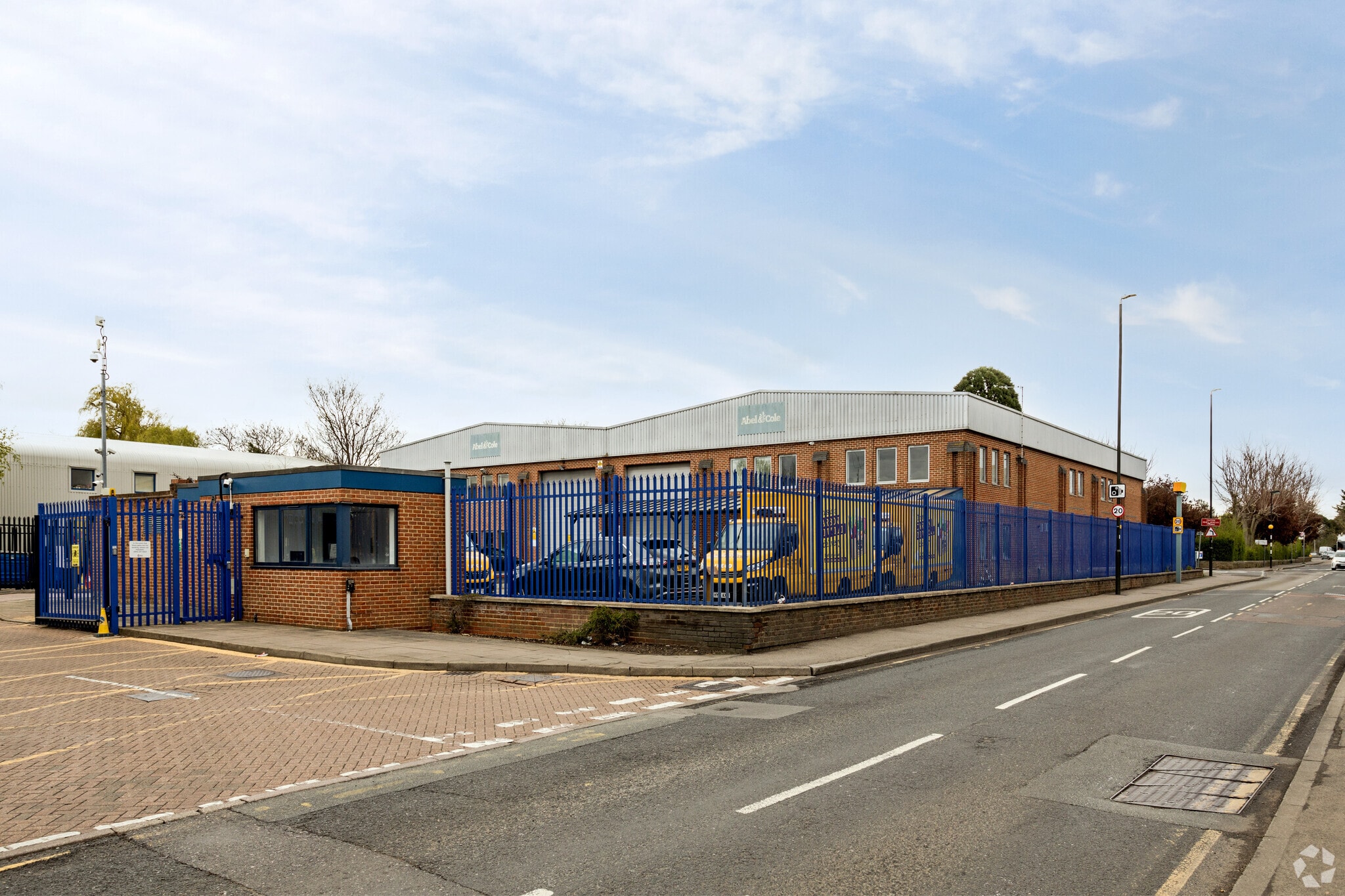 92-94 Church Rd, Mitcham for sale Primary Photo- Image 1 of 1
